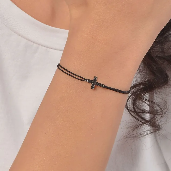 Bracelets Senso Diamonds Black thread and gold diamond cross BRACELET Senso Diamonds Bracelets Senso Diamonds Black thread and gold diamond cross BRACELET Senso Diamonds